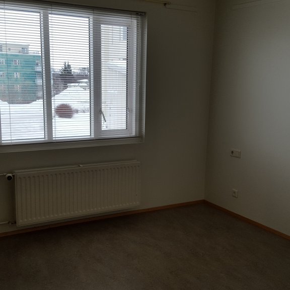 Herbergi í tveggja herbergja íbúð